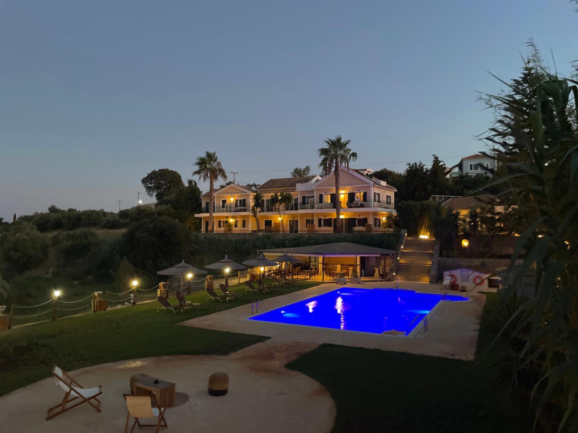 Theros Retreat Spartia  Dış mekan fotoğraf
